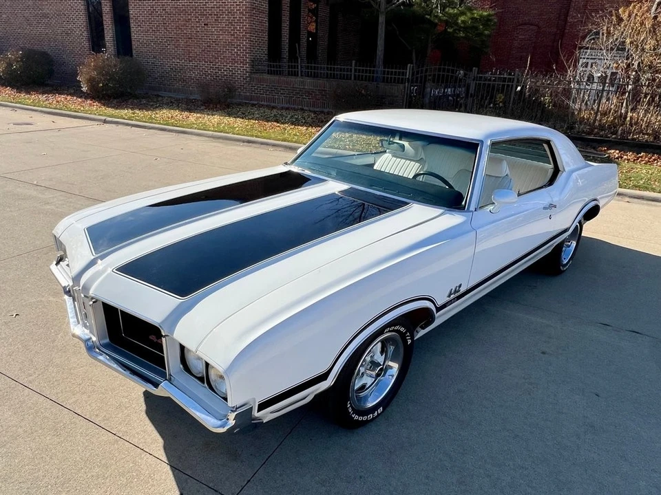1971 Oldsmobile Cutlass 3rd Gen - Image 9 of 21