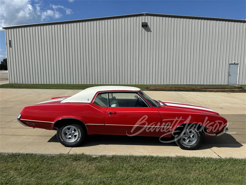 1971 Oldsmobile Cutlass 3rd Gen - Image 2 of 5