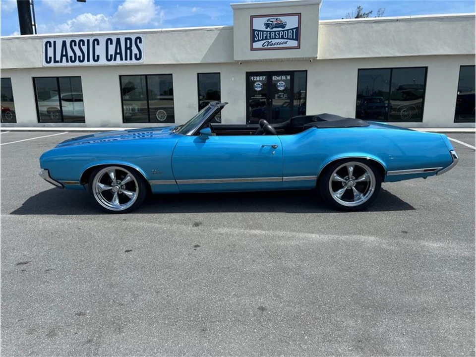 1971 Oldsmobile Cutlass 3rd Gen - Image 2 of 31