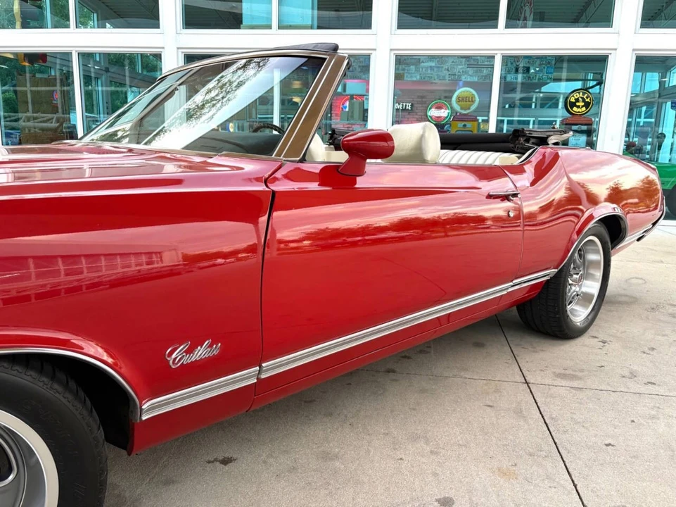 1971 Oldsmobile Cutlass 3rd Gen - Image 13 of 31