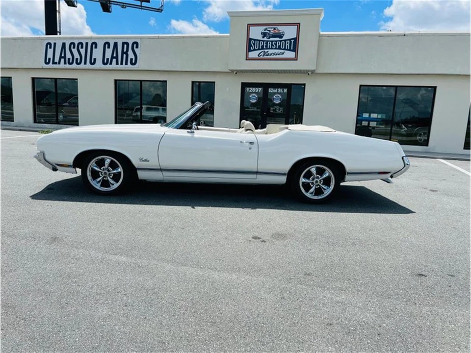 1971 Oldsmobile Cutlass 3rd Gen - Image 2 of 31