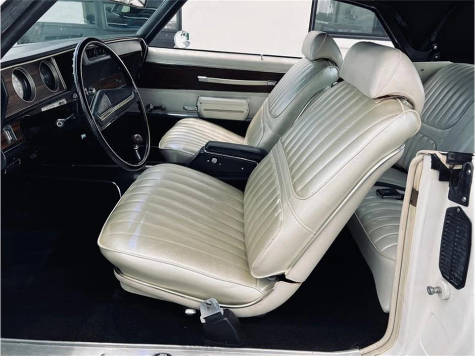 1971 Oldsmobile Cutlass 3rd Gen - Image 14 of 31