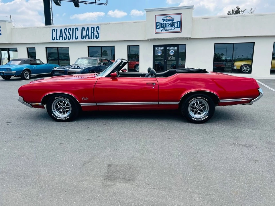 1971 Oldsmobile Cutlass Supreme - Image 2 of 21