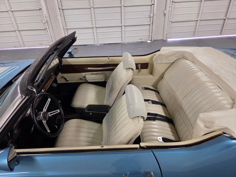 1971 Oldsmobile Cutlass 3rd Gen - Image 26 of 31