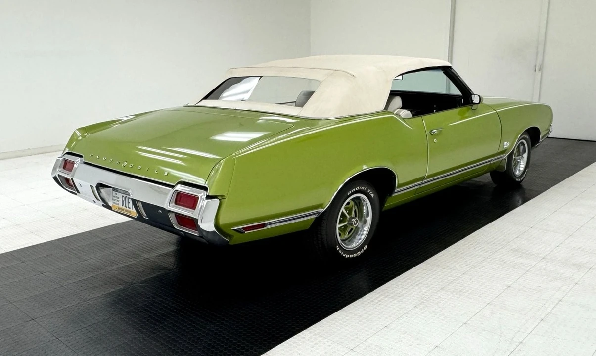 1971 Oldsmobile Cutlass 3rd Gen - Image 8 of 12