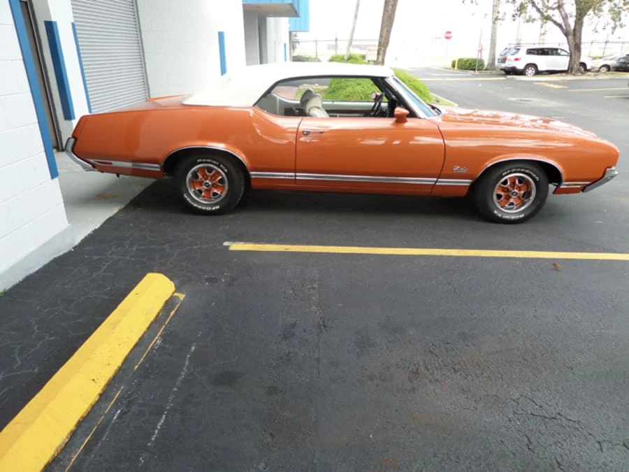 1971 Oldsmobile Cutlass 3rd Gen - Image 2 of 4