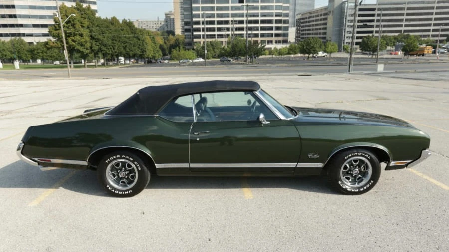1971 Oldsmobile Cutlass 3rd Gen - Image 2 of 12