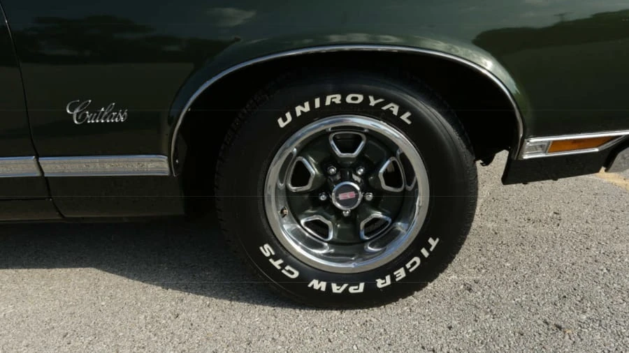 1971 Oldsmobile Cutlass 3rd Gen - Image 11 of 12