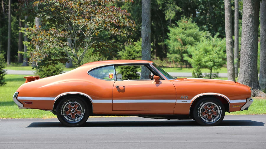1971 Oldsmobile Cutlass 3rd Gen - Image 2 of 19