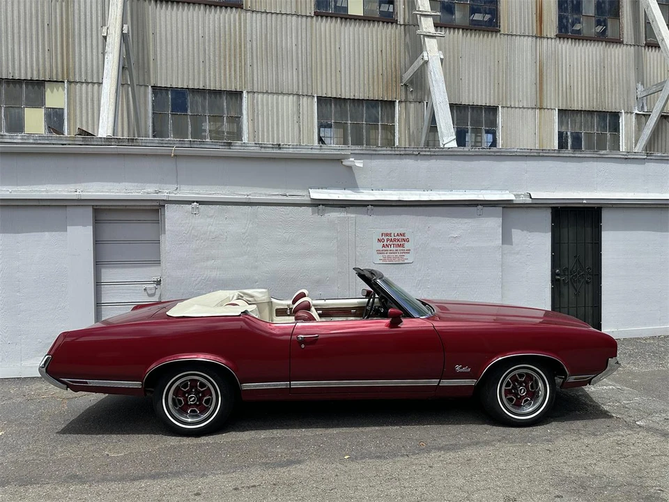 1971 Oldsmobile Cutlass Supreme - Image 13 of 31