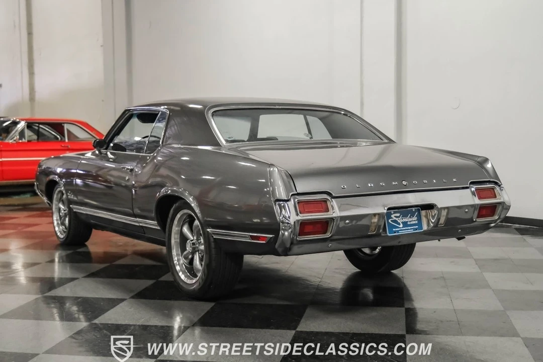 1971 Oldsmobile Cutlass Supreme - Image 11 of 12