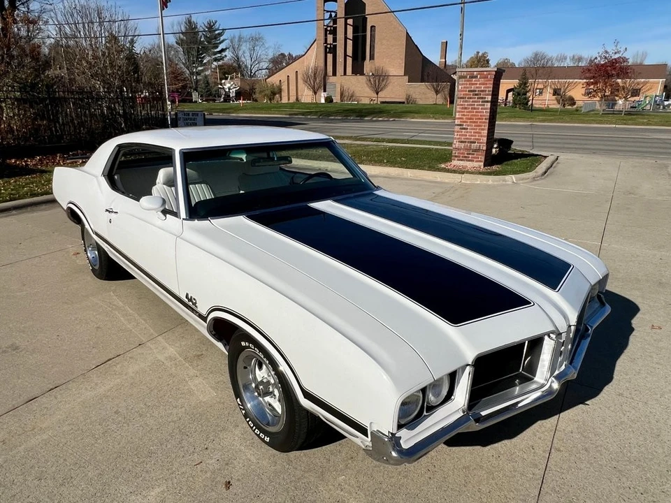 1971 Oldsmobile Cutlass Supreme - Image 11 of 21