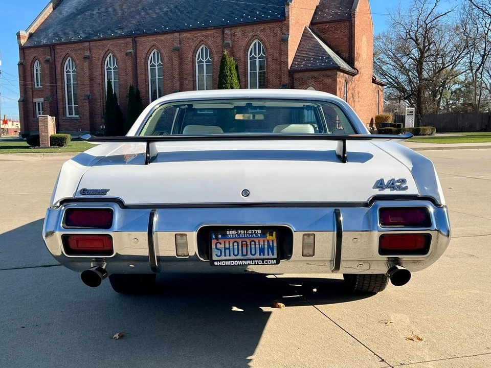 1971 Oldsmobile Cutlass 3rd Gen - Image 6 of 12