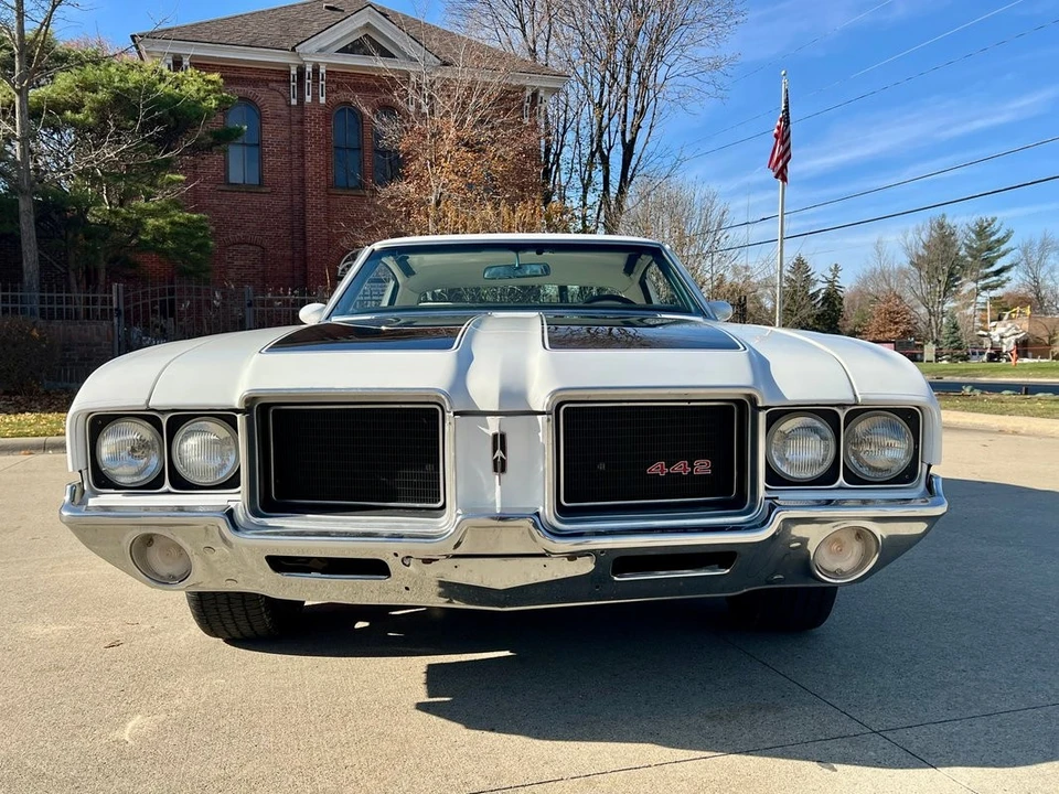 1971 Oldsmobile Cutlass 3rd Gen - Image 2 of 12