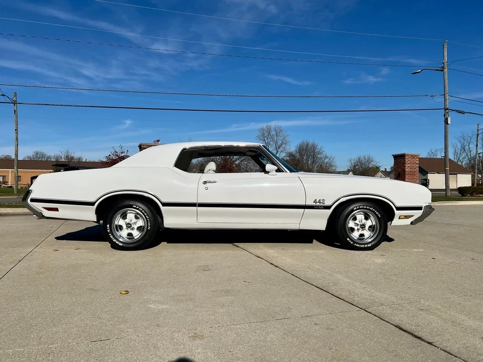1971 Oldsmobile Cutlass 3rd Gen - Image 4 of 12
