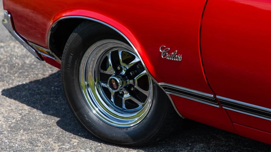 1971 Oldsmobile Cutlass Supreme - Image 9 of 13