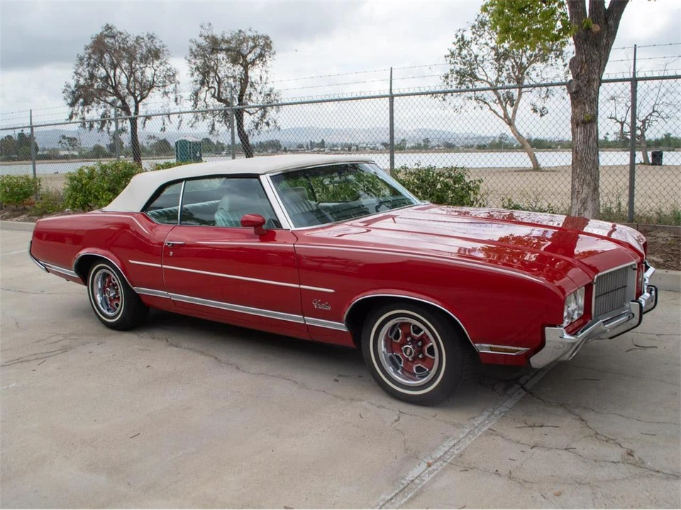 1971 Oldsmobile Cutlass Supreme - Image 2 of 31