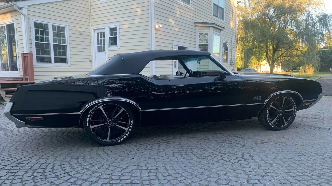 1971 Oldsmobile Cutlass Supreme - Image 2 of 8