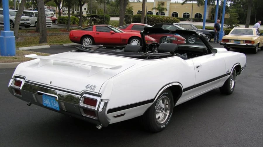 1971 Oldsmobile Cutlass Supreme - Image 2 of 8