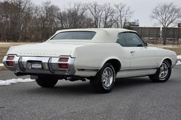 1971 Oldsmobile Cutlass Supreme - Image 2 of 8