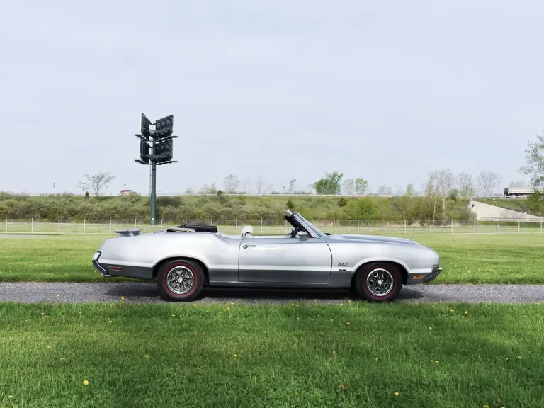 1971 Oldsmobile Cutlass Supreme - Image 12 of 13