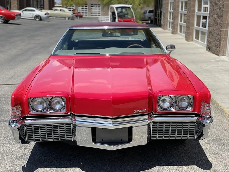 1971 Oldsmobile Toronado - Image 10 of 31