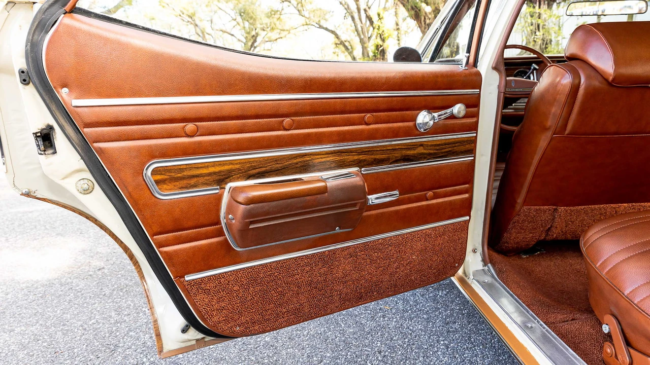 1971 Oldsmobile Vista Cruiser - Image 22 of 31
