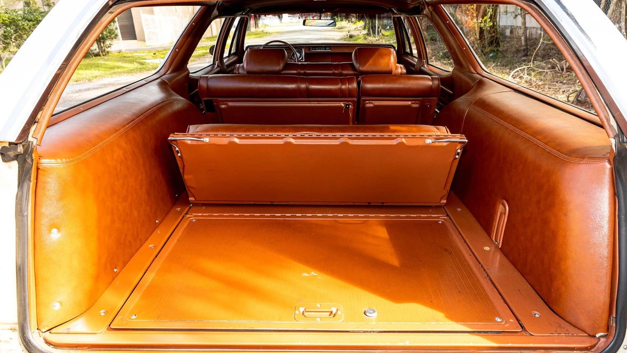 1971 Oldsmobile Vista Cruiser - Image 25 of 31