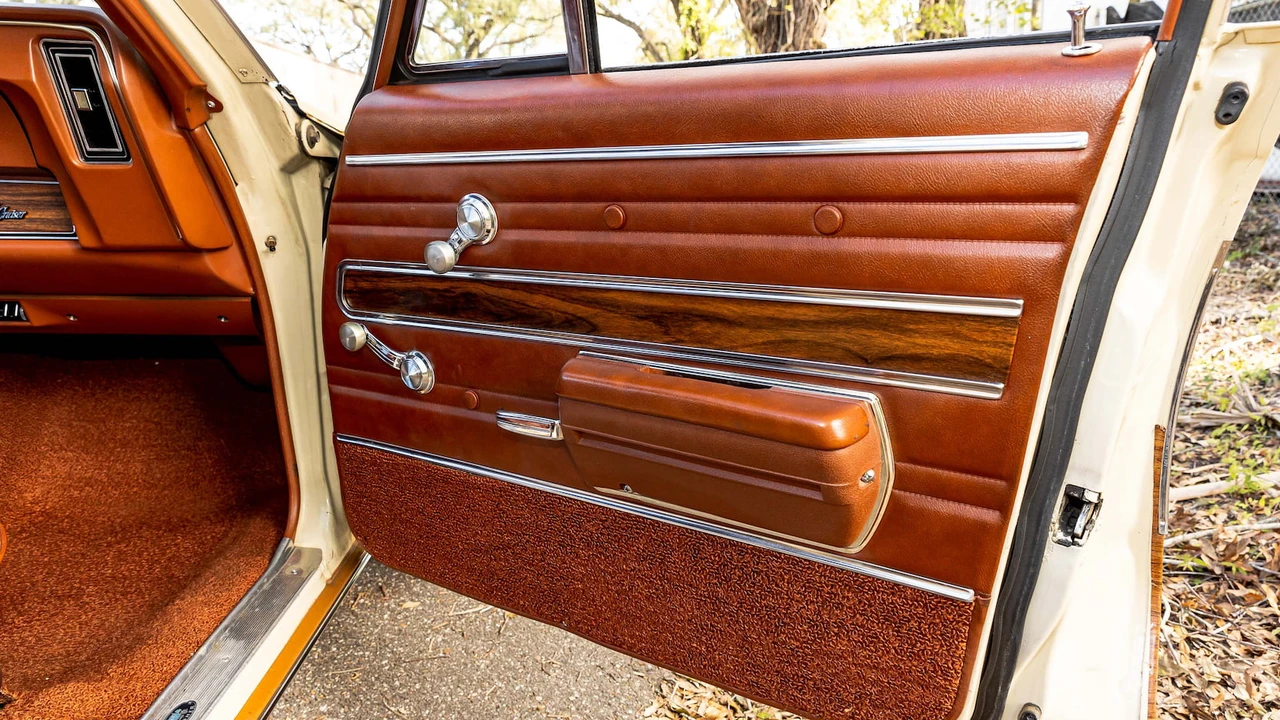 1971 Oldsmobile Vista Cruiser - Image 26 of 31
