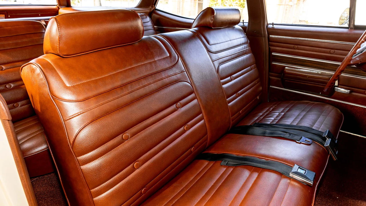 1971 Oldsmobile Vista Cruiser - Image 28 of 31