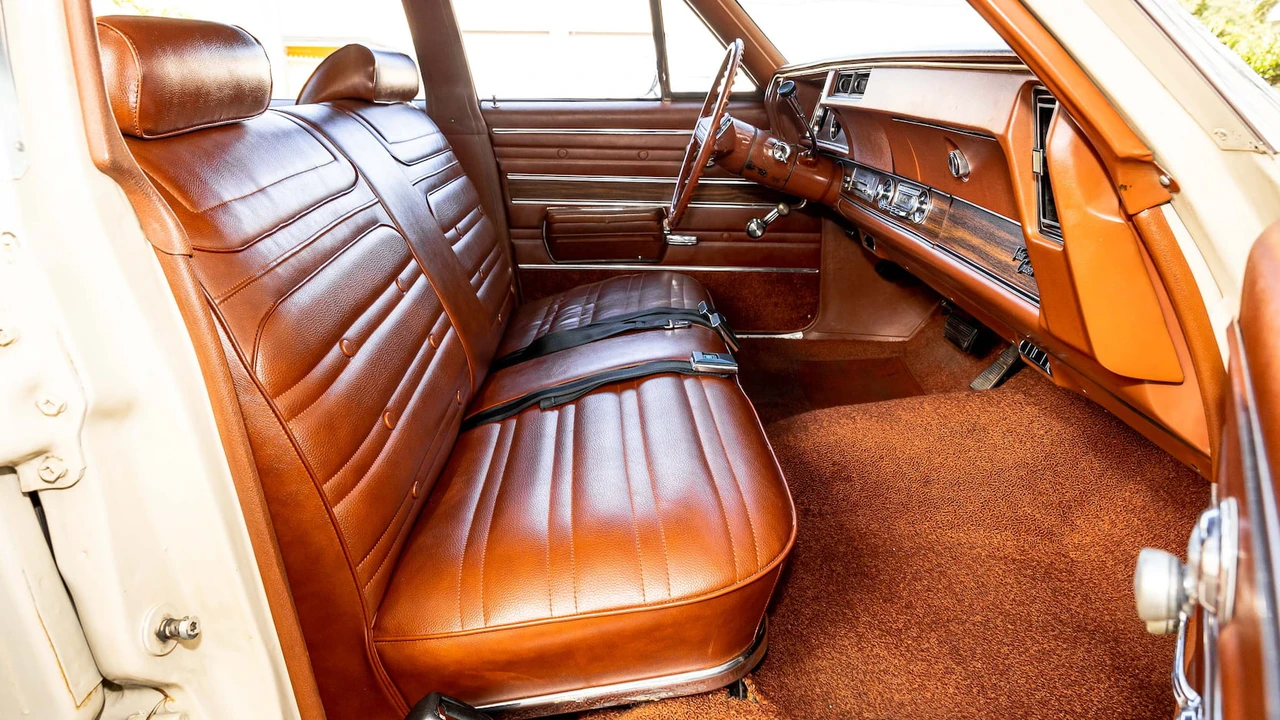 1971 Oldsmobile Vista Cruiser - Image 29 of 31
