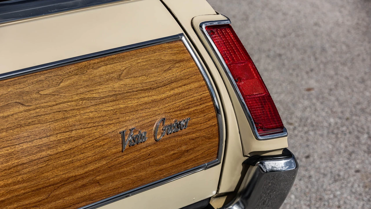 1971 Oldsmobile Vista Cruiser - Image 31 of 31