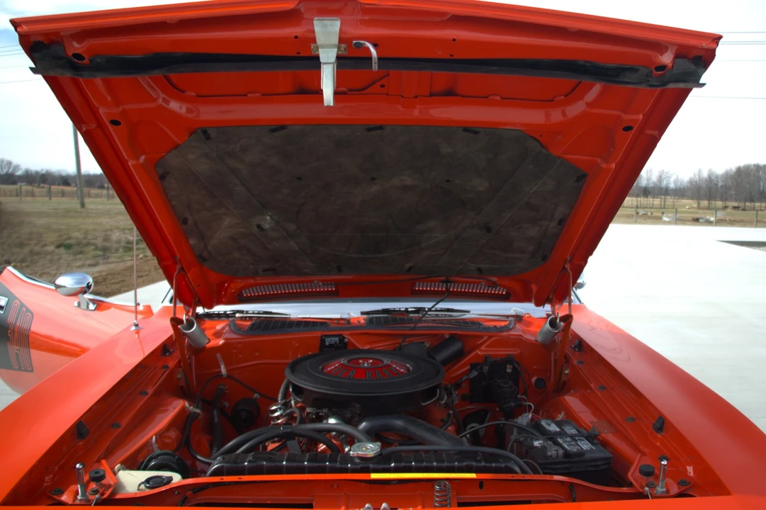 1971 Plymouth 'Cuda 3rd Gen Coupe - Image 15 of 31