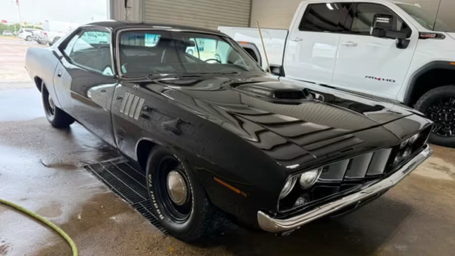 1971 Plymouth 'Cuda 3rd Gen Coupe - Image 4 of 13