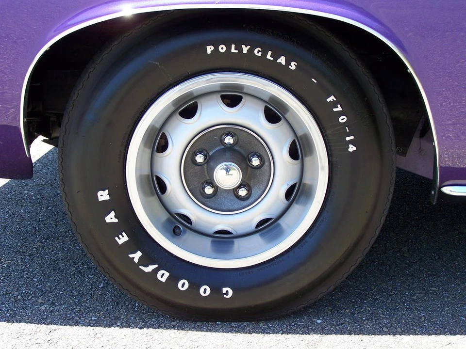 1971 Plymouth 'Cuda 3rd Gen Coupe - Image 8 of 19