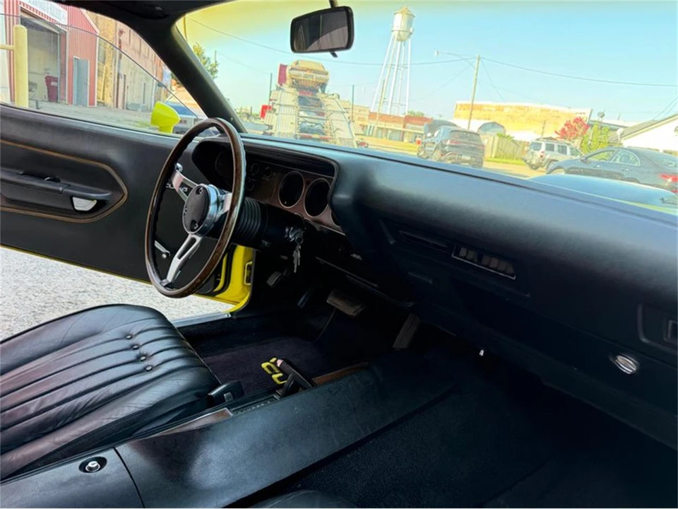 1971 Plymouth 'Cuda 3rd Gen Coupe - Image 15 of 31