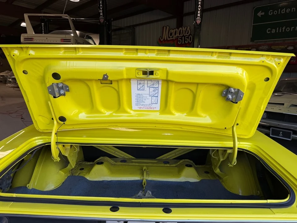 1971 Plymouth 'Cuda 3rd Gen Coupe - Image 27 of 31