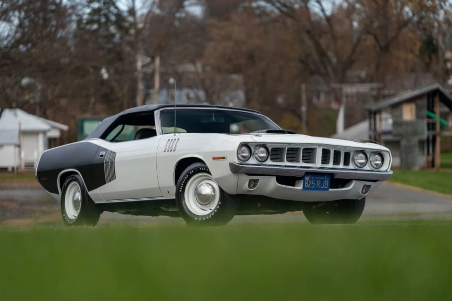 1971 Plymouth Hemi 'Cuda 3rd Gen Convertible - Image 23 of 31