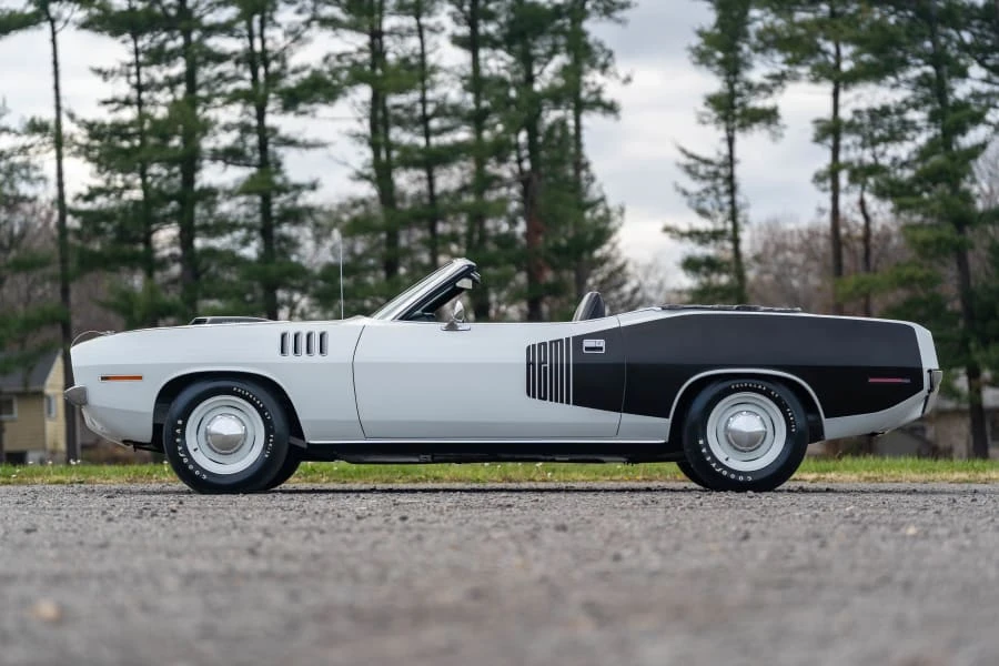 1971 Plymouth Hemi 'Cuda 3rd Gen Convertible - Image 2 of 31