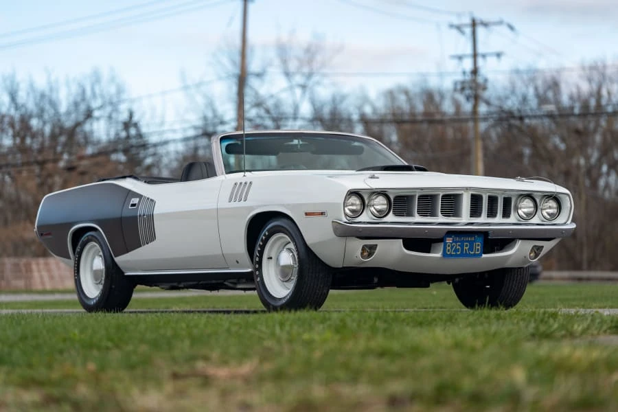 1971 Plymouth Hemi 'Cuda 3rd Gen Convertible - Image 27 of 31