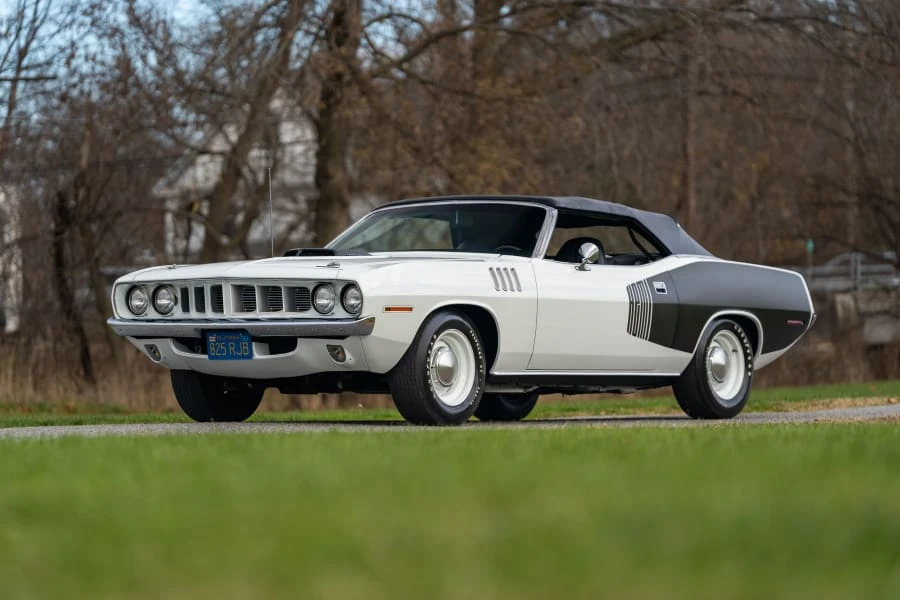 1971 Plymouth Hemi 'Cuda 3rd Gen Convertible - Image 29 of 31