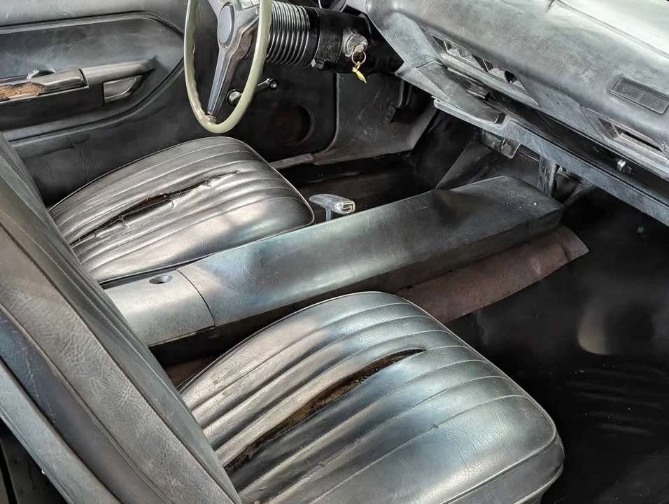 1971 Plymouth 'Cuda 3rd Gen Coupe - Image 9 of 18