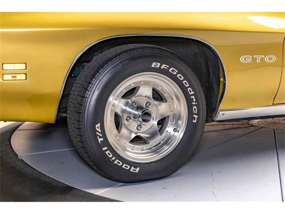 1971 Pontiac GTO 2nd Gen - Image 17 of 31