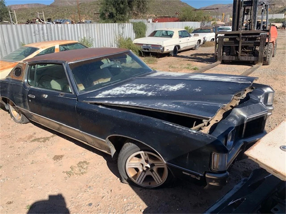 1971 Pontiac Grand Prix 2nd Gen - Image 2 of 7
