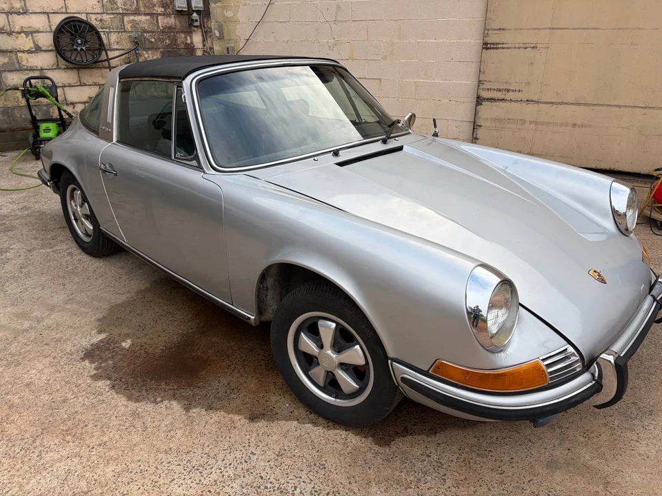 1971 Porsche 911 - Image 2 of 9