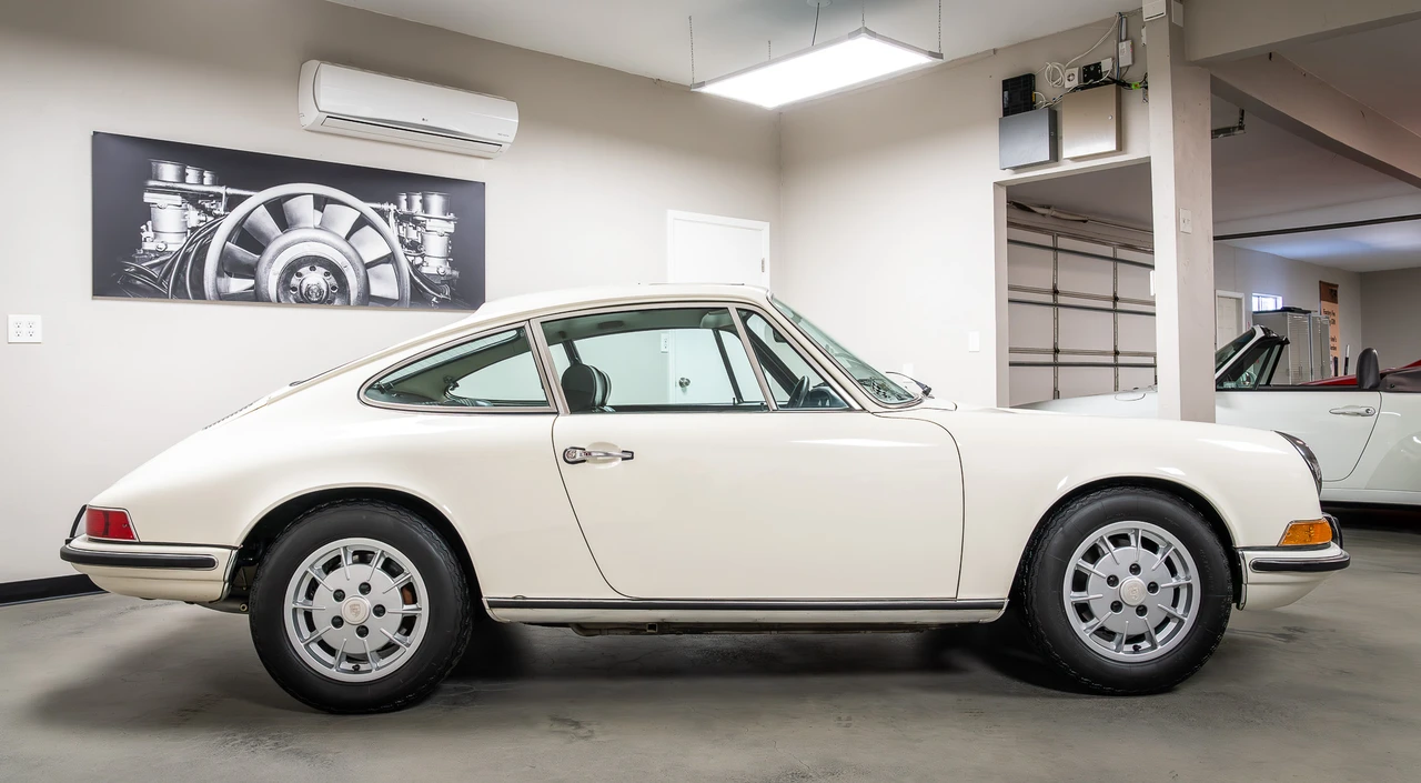 1971 Porsche 911 T F-Body LWB - Image 24 of 31