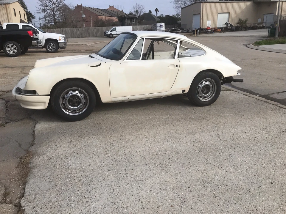 1971 Porsche 911 T F-Body LWB - Image 2 of 31