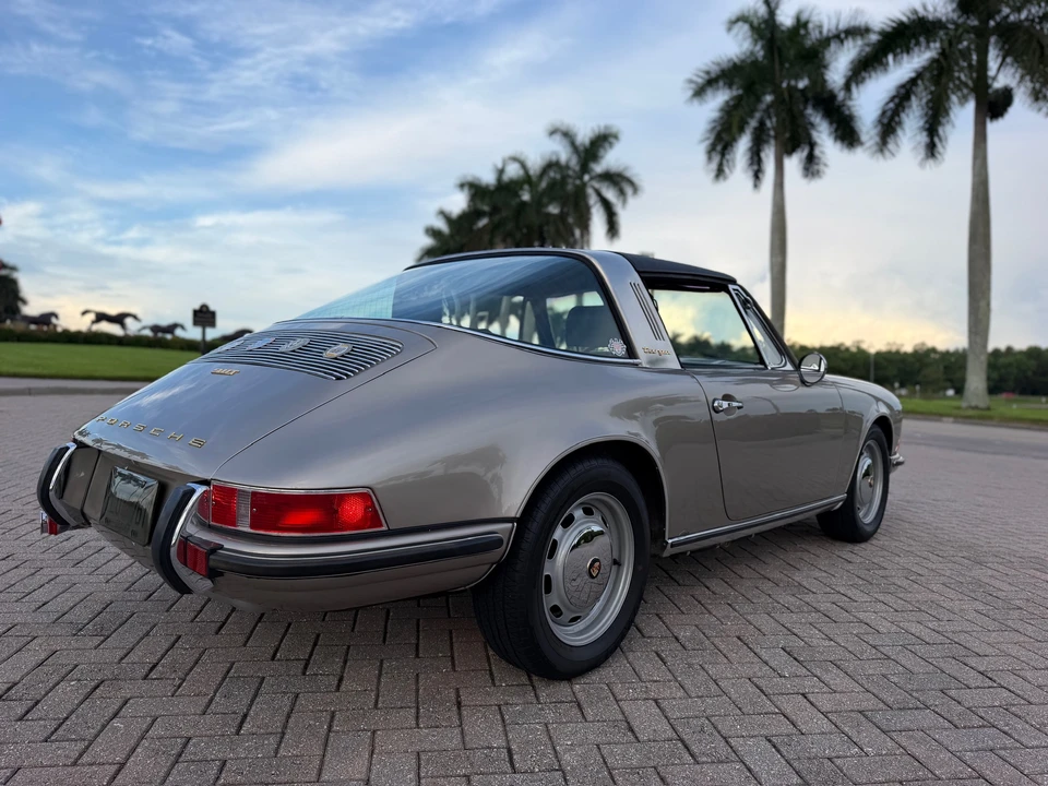 1971 Porsche 911 T F-Body LWB - Image 24 of 31