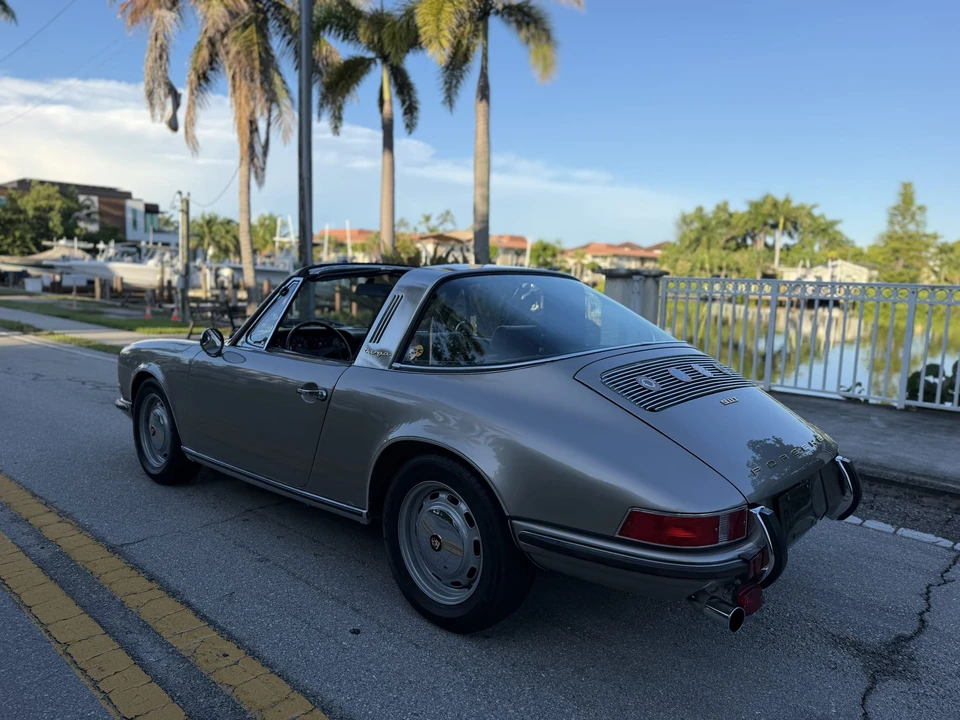 1971 Porsche 911 T F-Body LWB - Image 29 of 31