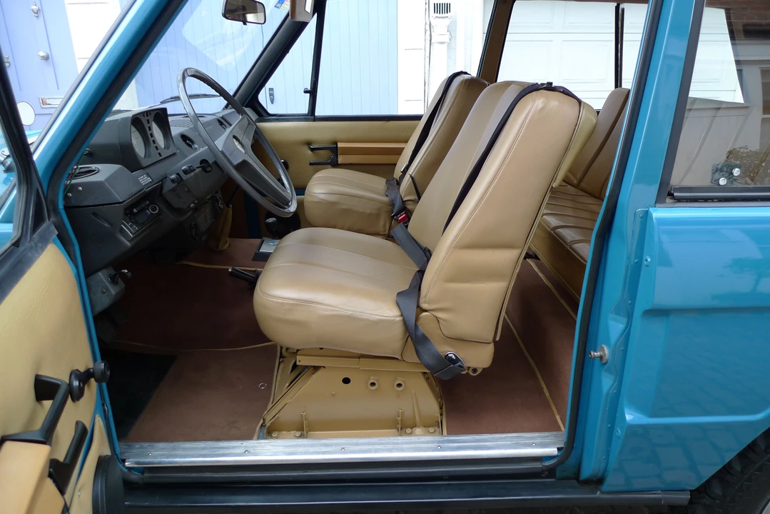 1971 Land Rover Range Rover Classic - Image 9 of 15